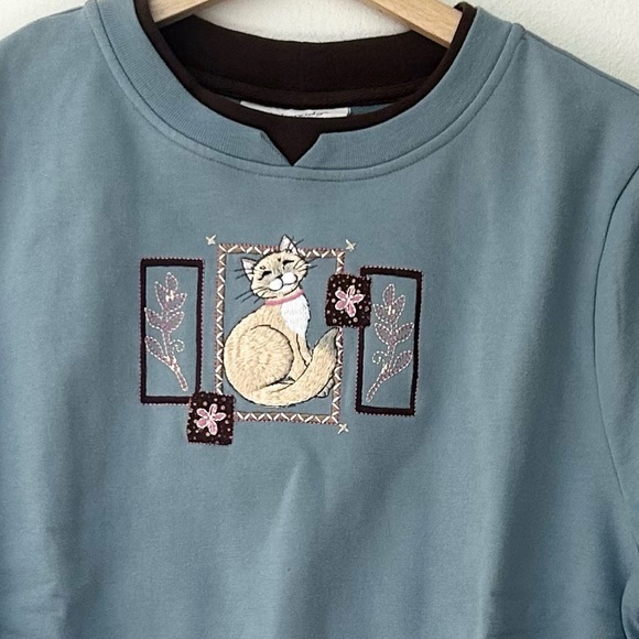 Vintage Breckenridge Medium Blue Embroidered Cat Sweatshirt - Picture 5 of 5